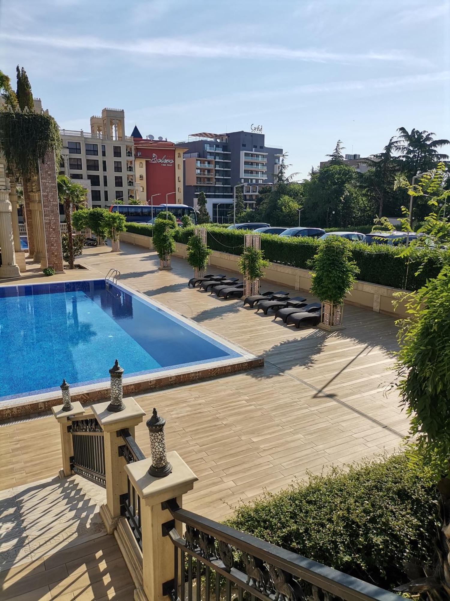 Argisht Luxury Apartment Golden Sands Exteriör bild